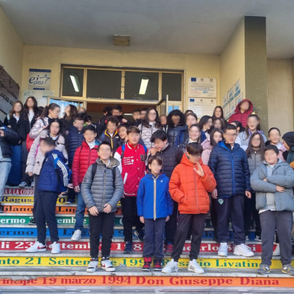 Sulle orme della Valanga, tour in città e incontro al Municipio per i ragazzi della Gatto